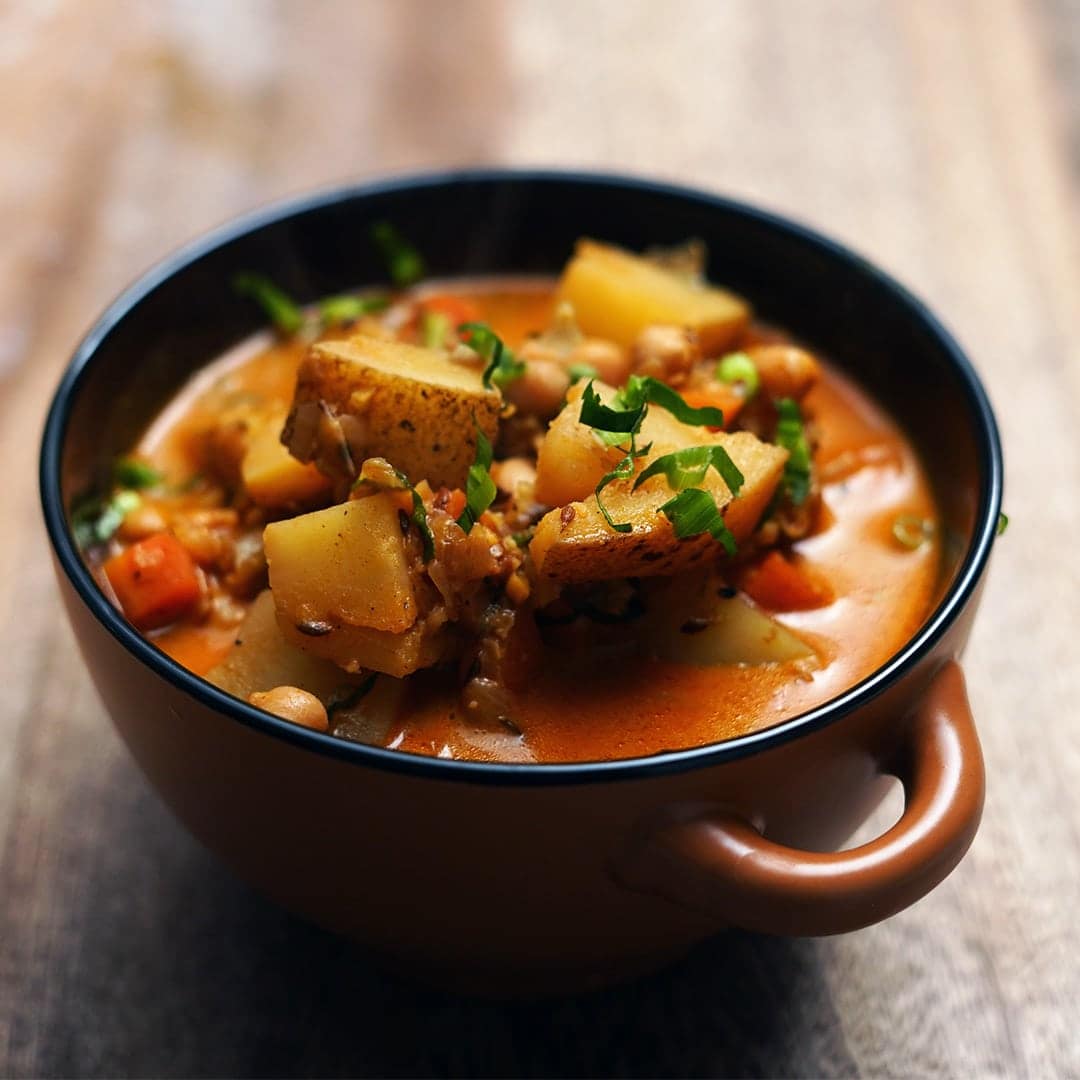 Quick Chick Peas Soup via @eatahfood