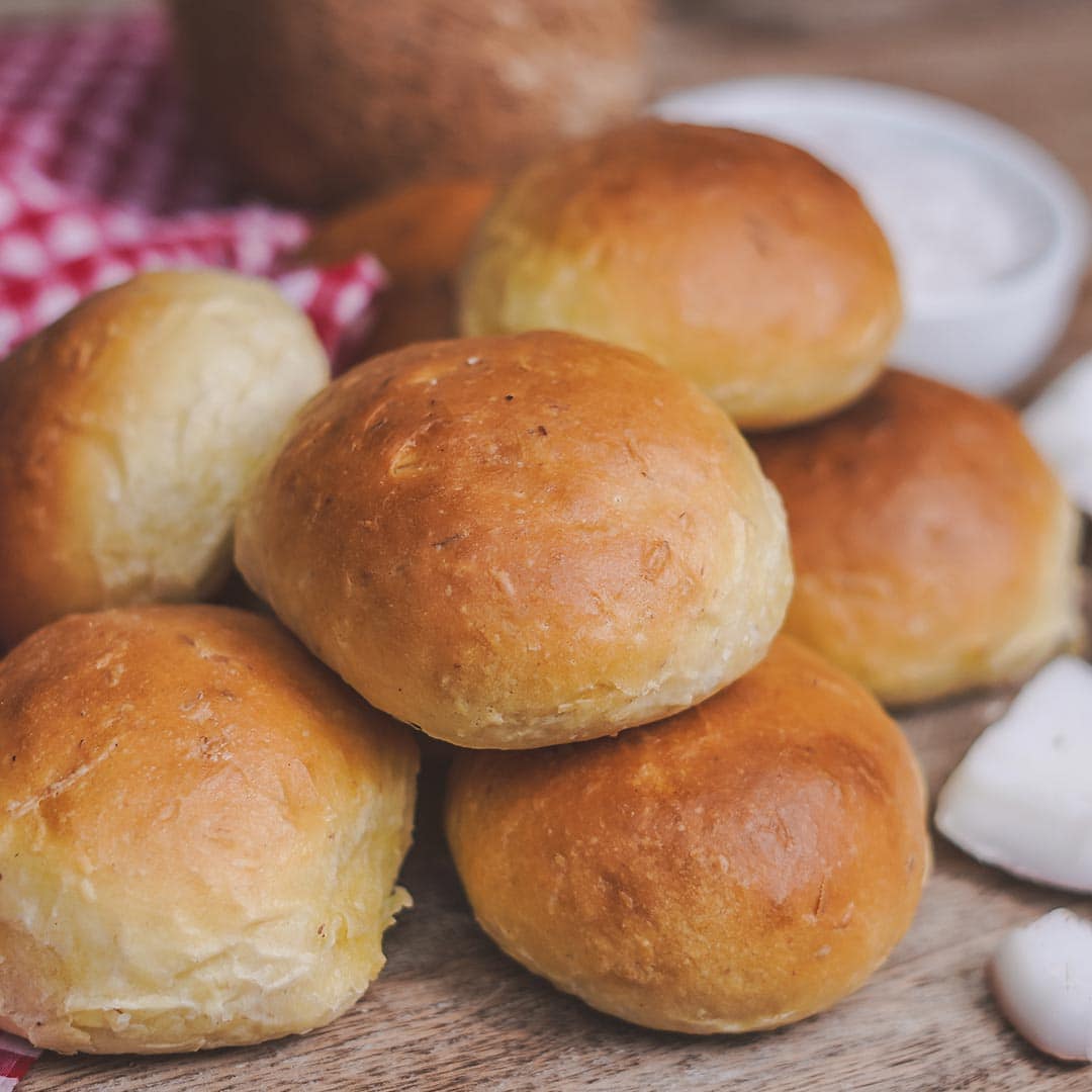 Mini Coconut Bakes via @eatahfood