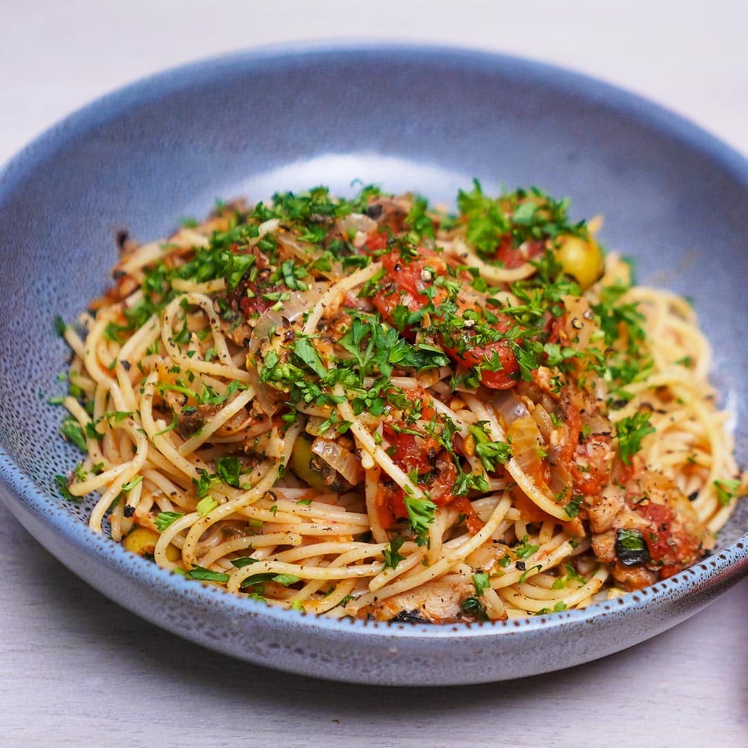 tomato & basil puttanesca