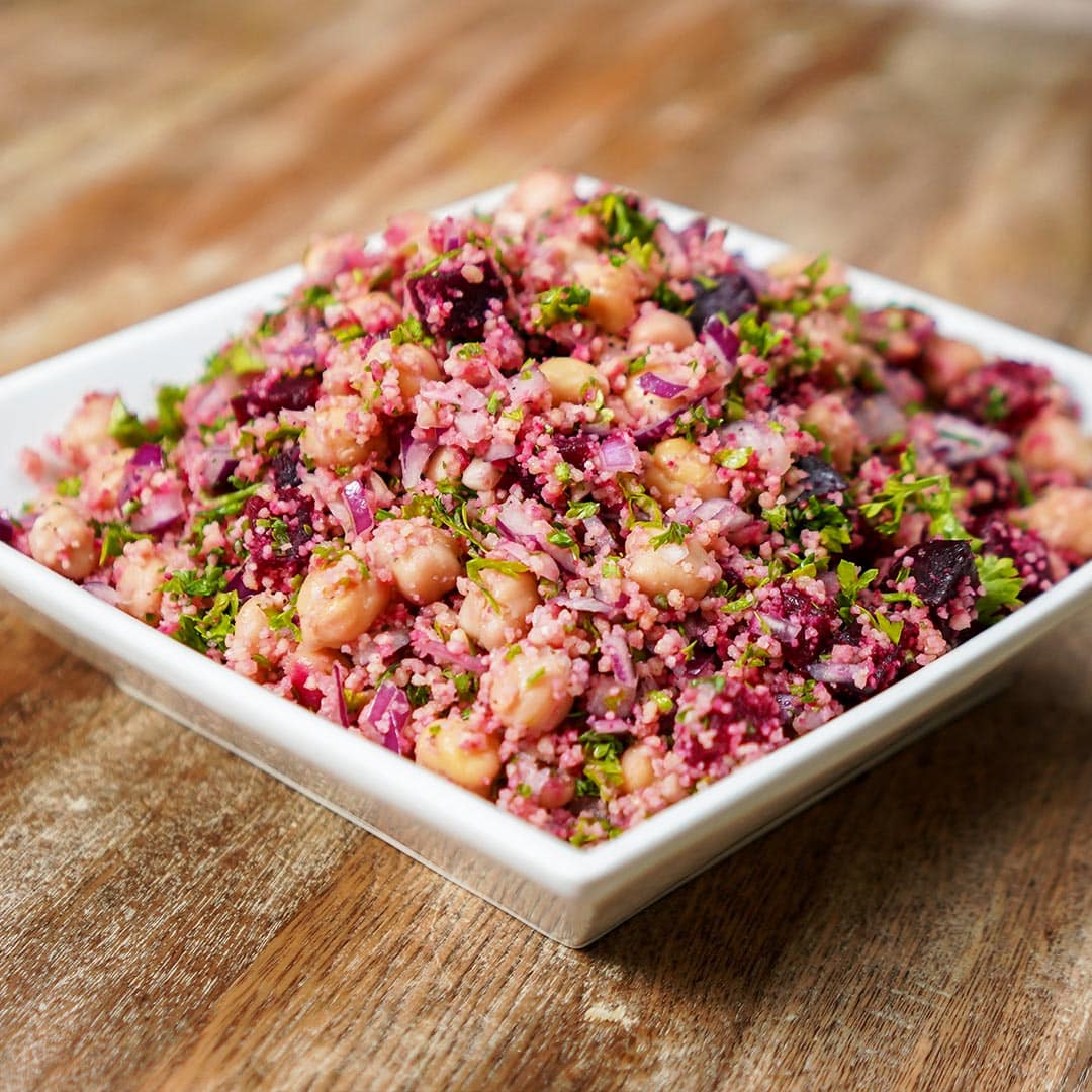 Roasted Beetroot & Chickpea Salad via @eatahfood