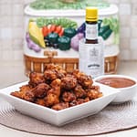 cripsy fried chicken bites with aromatic dipping sauce