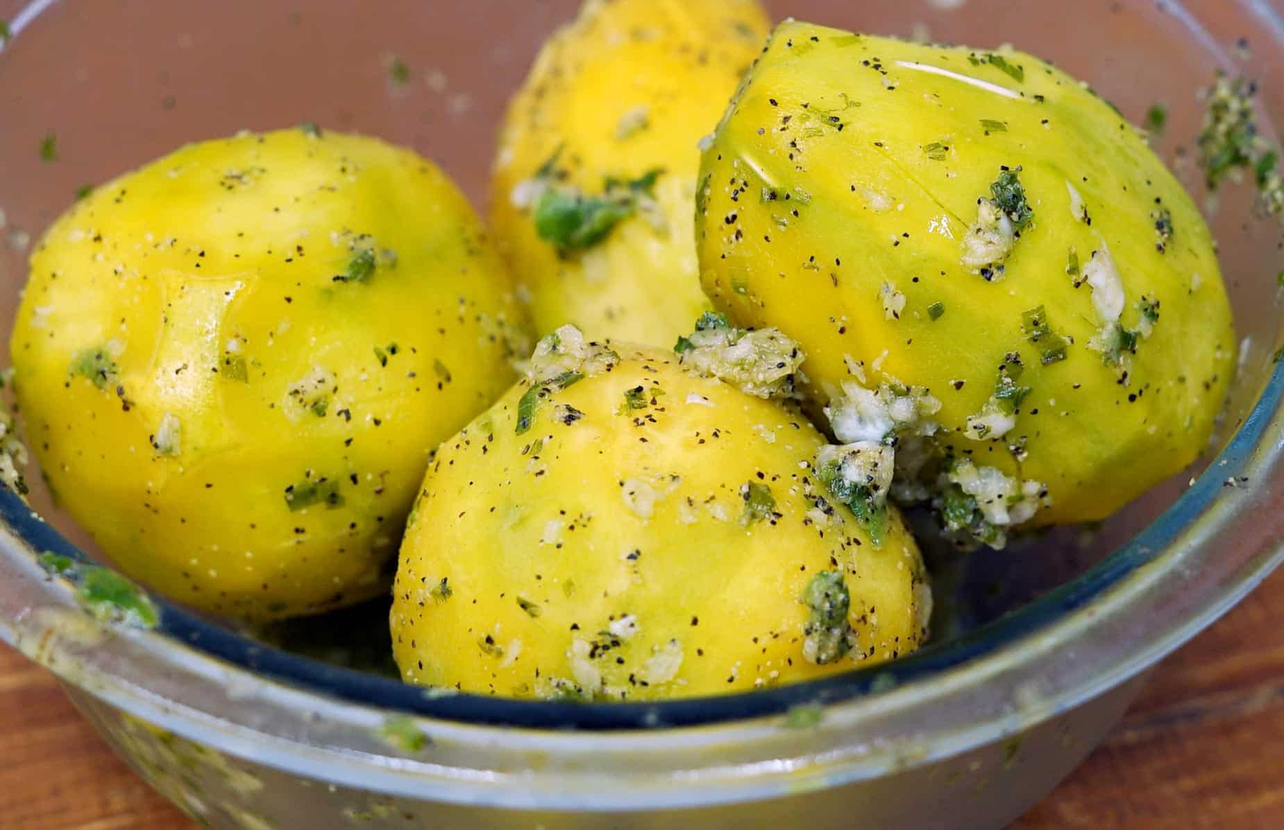 Pommecythere Chow via @eatahfood
