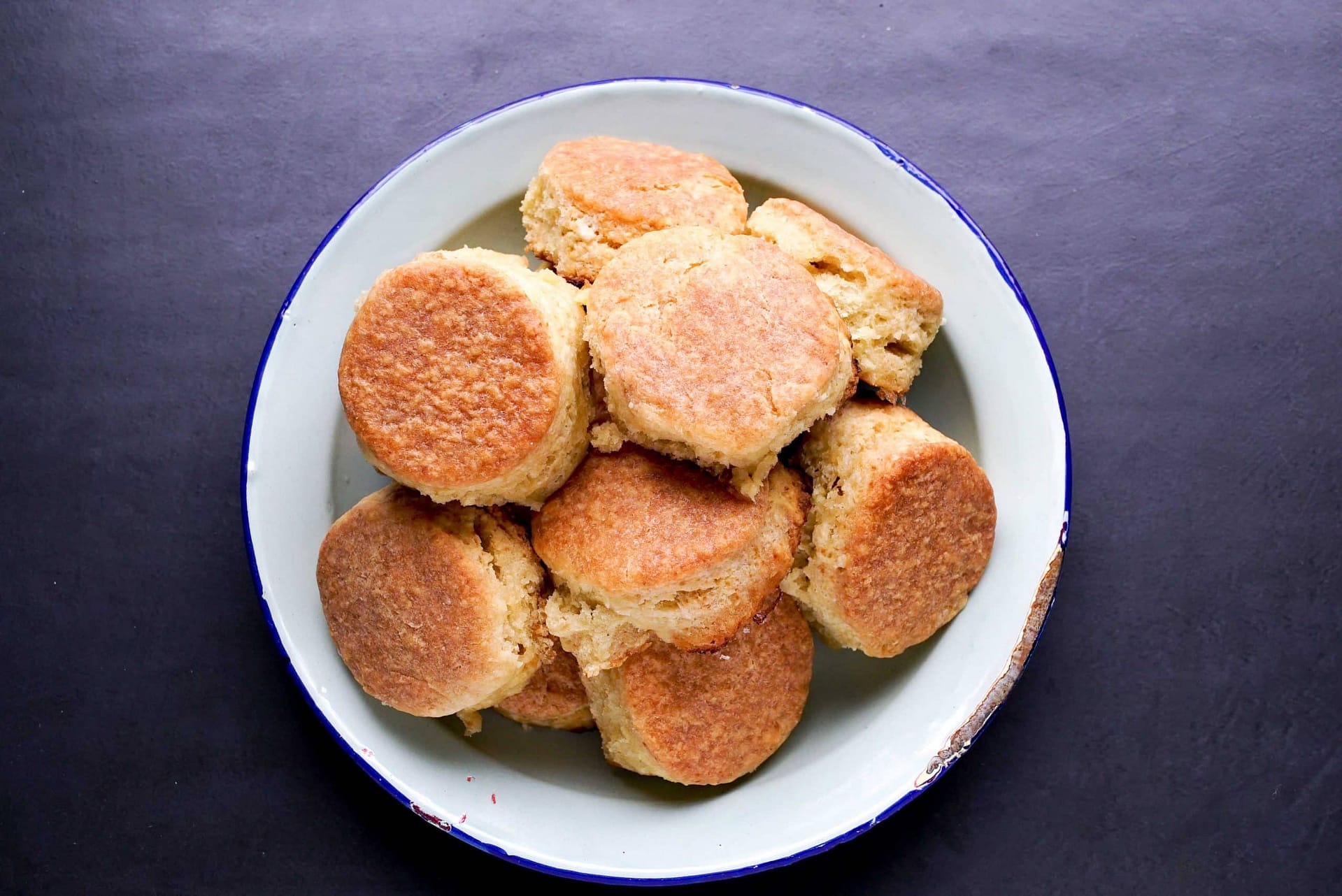 Buttermilk Biscuits via @eatahfood