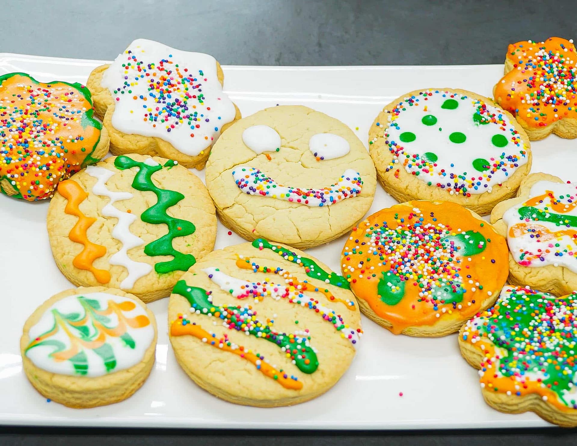 Cookies via @eatahfood