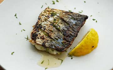 how to season seafood