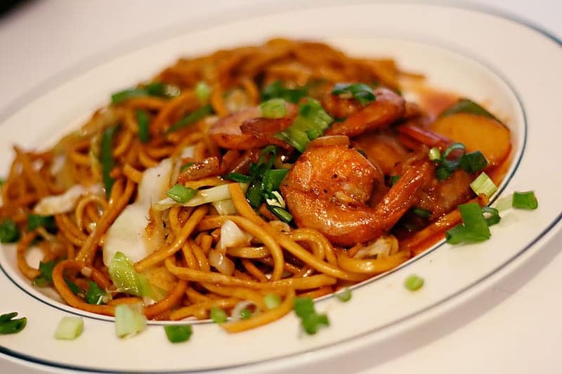 Chow Noodles & Pepper Shrimp via @eatahfood